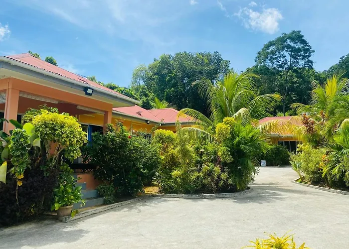 Villa Alha Baie Lazare (Mahe)