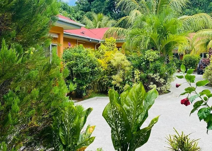 Alha Baie Lazare (Mahe)