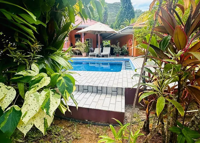 Villa Alha Baie Lazare (Mahe)